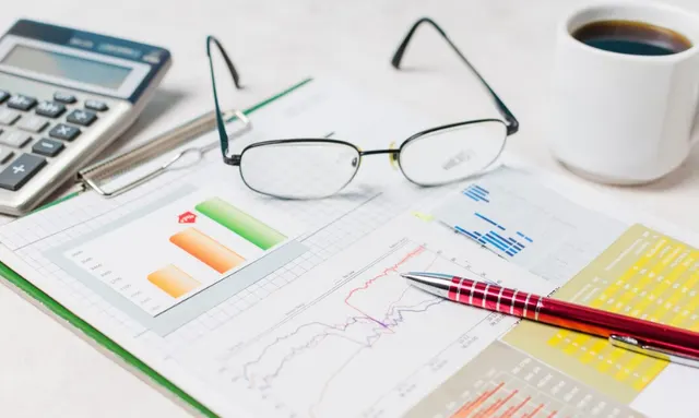 Foreign Exchange, Money Markets and Derivatives